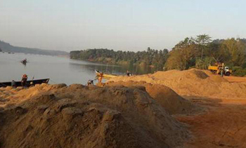 Illegal sand 7...